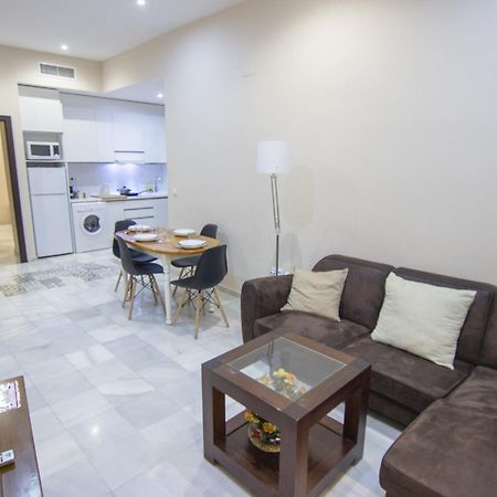 RentalSevilla Apartamento en Barrio Santa Cruz con Parking Exterior foto