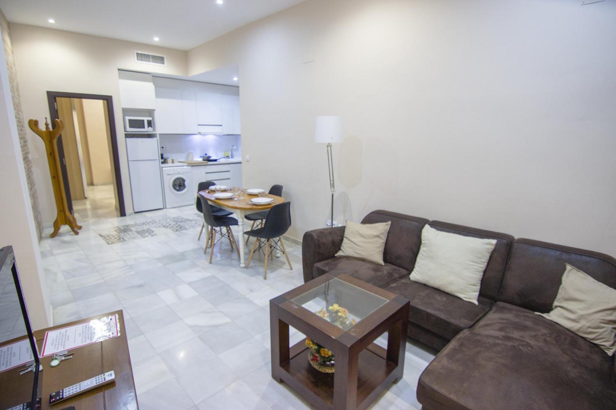 RentalSevilla Apartamento en Barrio Santa Cruz con Parking Exterior foto