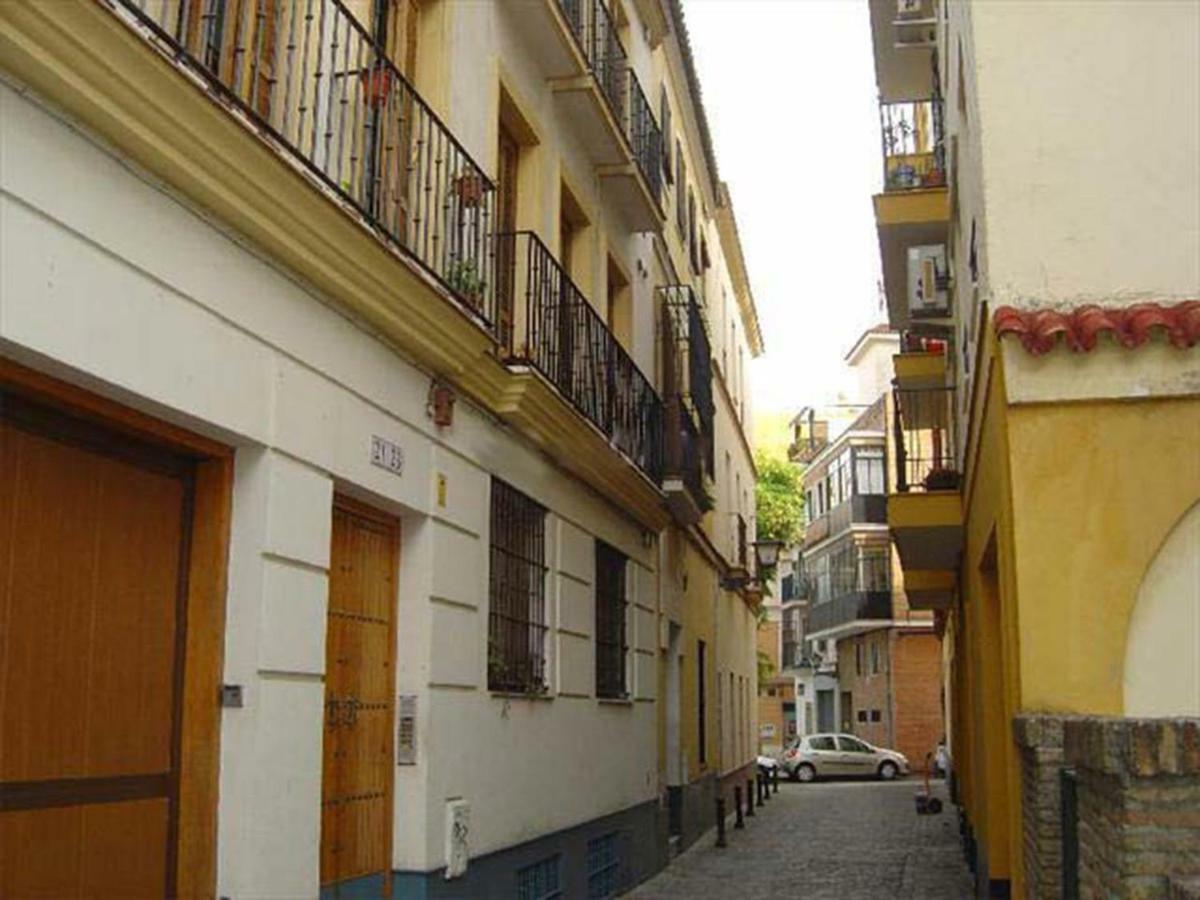 RentalSevilla Apartamento en Barrio Santa Cruz con Parking Exterior foto